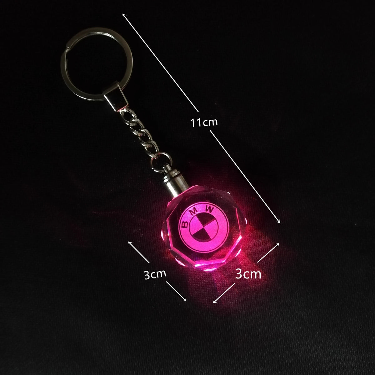 Keychain with 3D Automotive Logo in Crystal – image 8