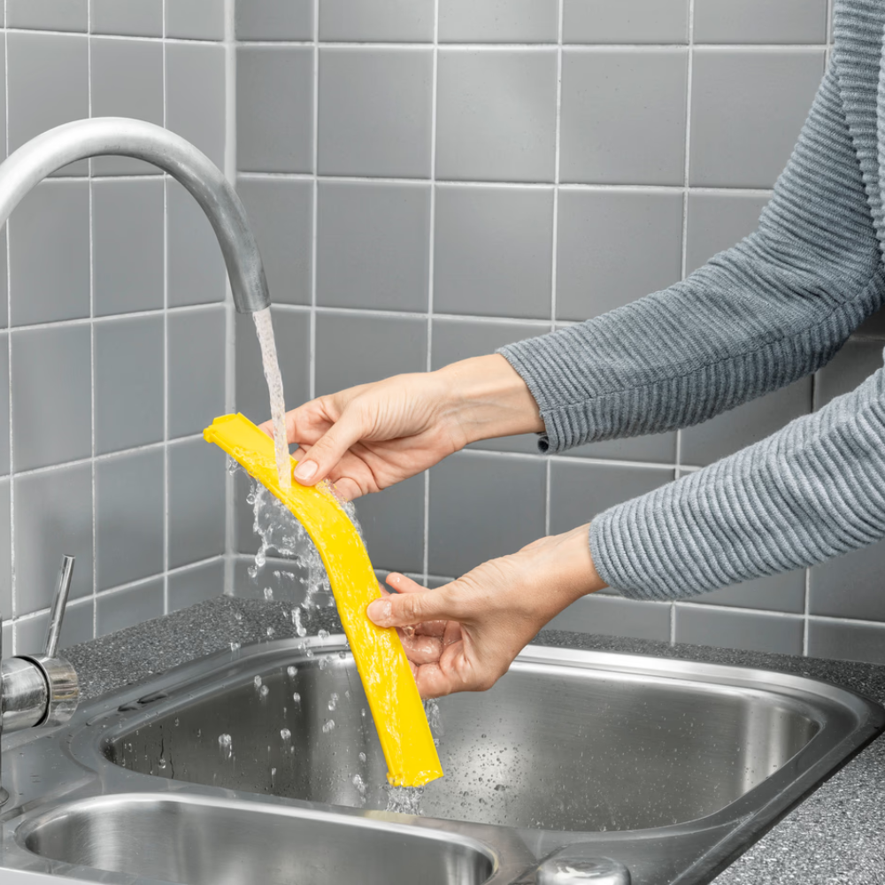 Professional Glass Cleaning Without The Mess